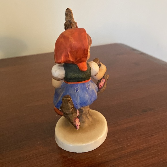 Vintage Hummel Apple Tree Girl - Picture 4 of 8